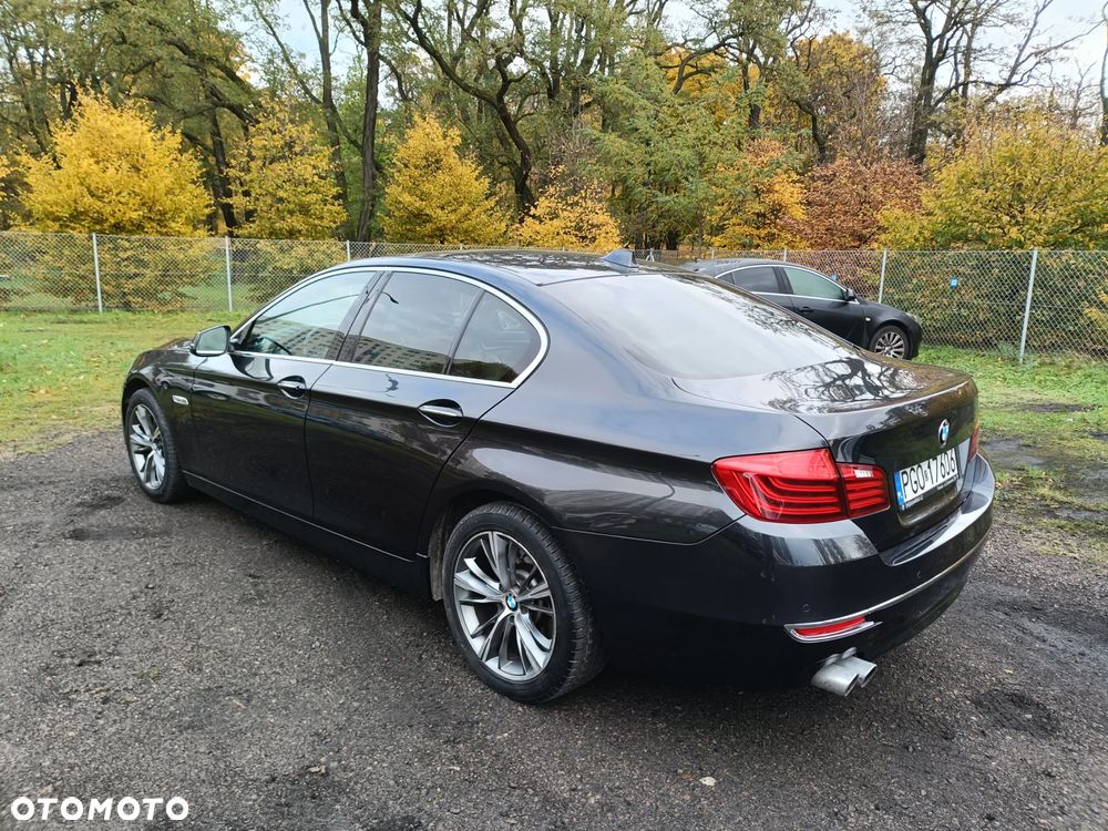 BMW Seria 5 520d Luxury Line - 4