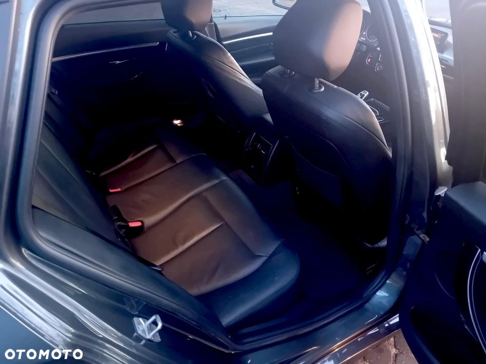 BMW Seria 3 320d Efficient Dynamics Sport Line shadow - 8