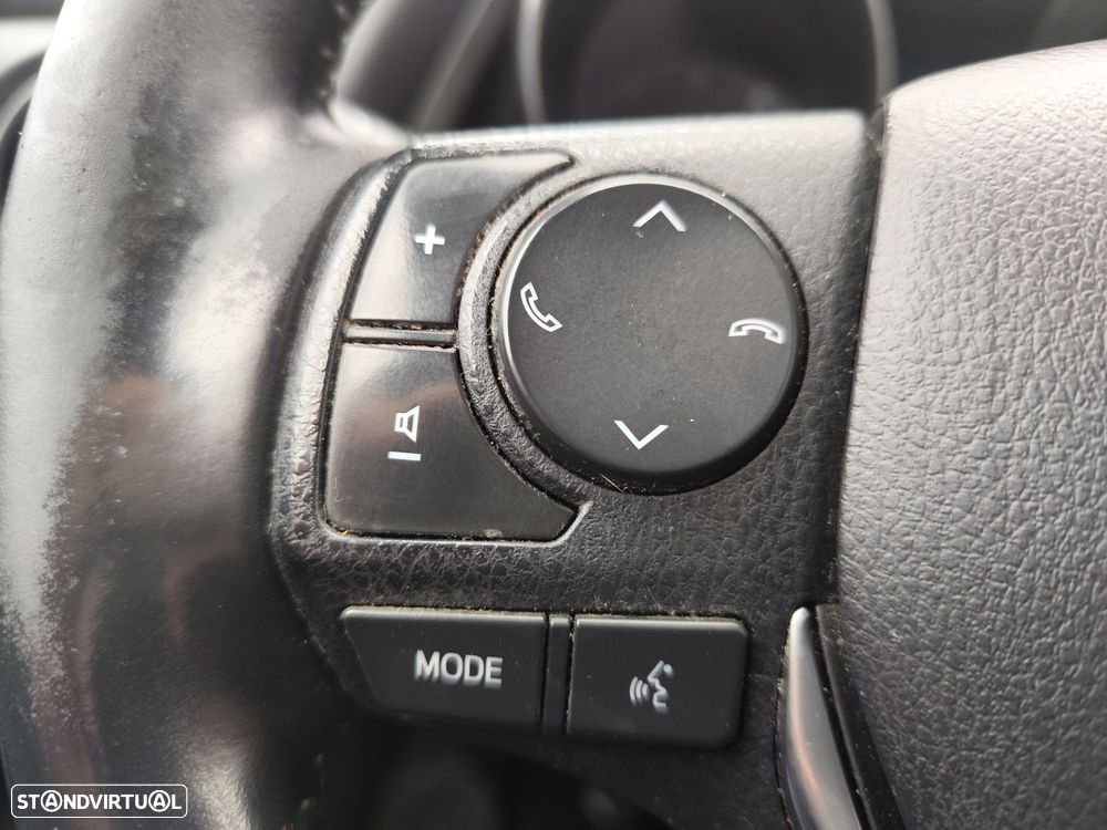 Toyota Auris Touring Sports 1.4 D-4D C.+P.Sport+Navi - 12