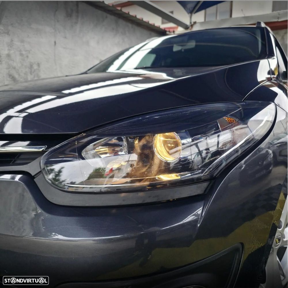 Renault Mégane Sport Tourer - 9