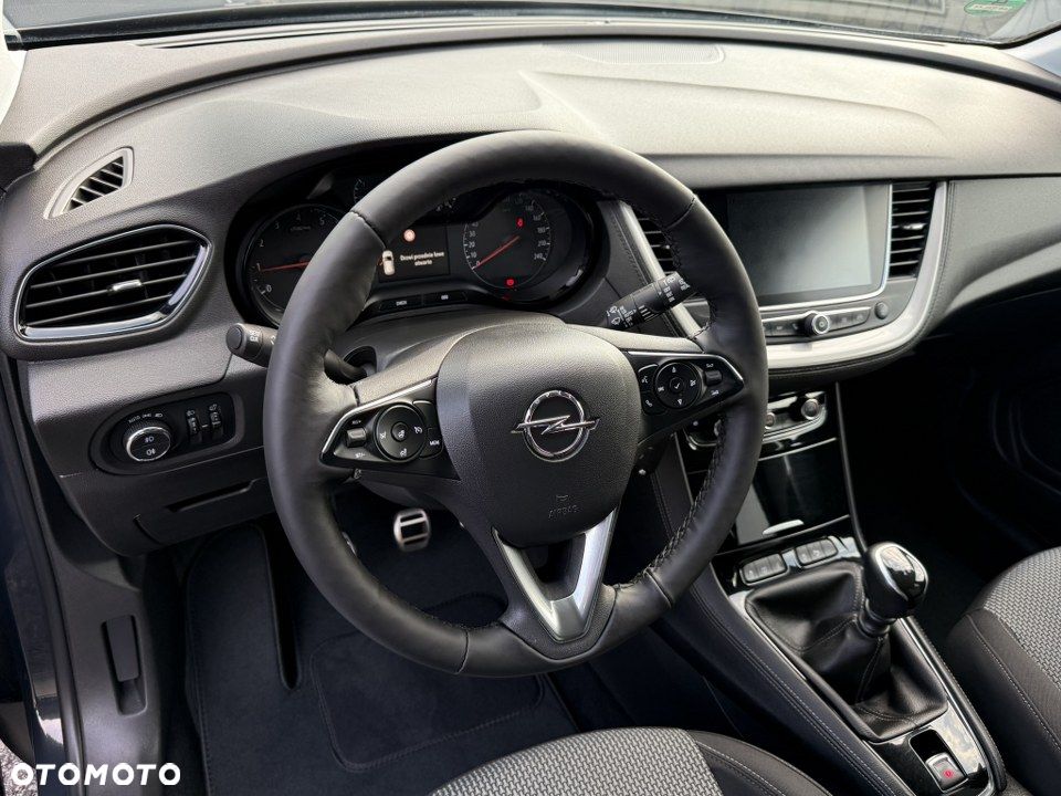Opel Grandland X 1.2 Start/Stop INNOVATION - 18