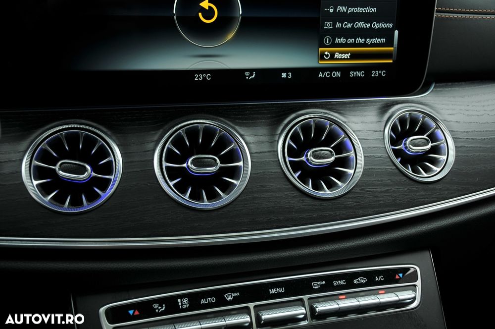 Mercedes-Benz CLS - 31