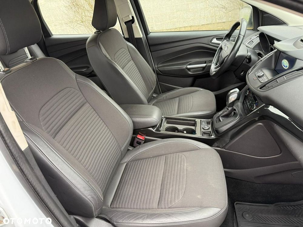 Ford Kuga - 14