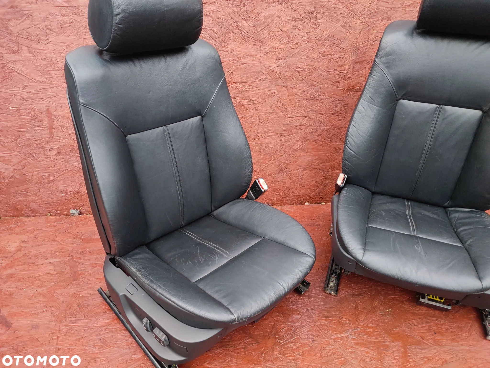 BMW E38 ORYGINALNE FOTELE KOMFORTY ELEKTRYCZNIE USTAWIANE EUROPA CZARNA SKÓRA W BDB STANIE LEWY / PRAWY PODGRZEWANE ELEKTRYCZNIE O NR. 9 069 619 OEM - 2