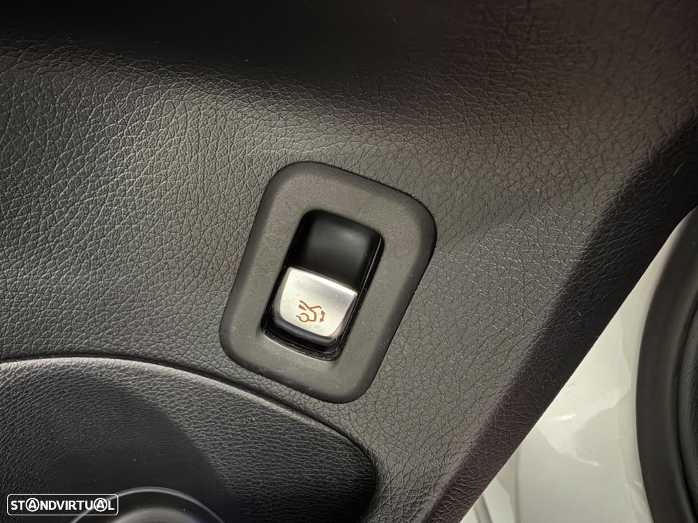 Mercedes-Benz C 300 BlueTEC Hybrid AMG Line - 33