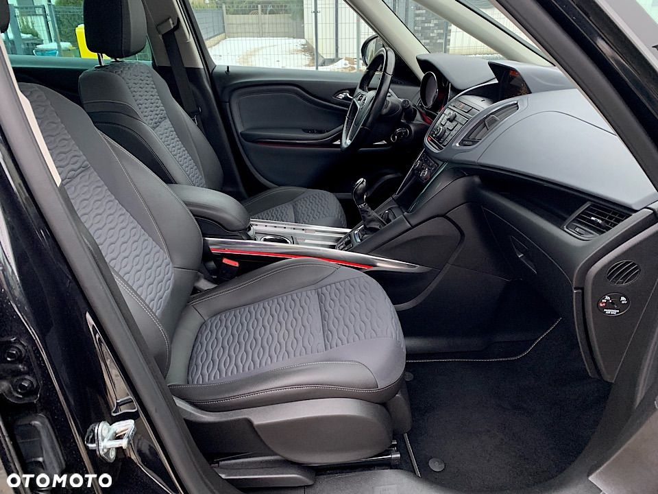 Opel Zafira - 24