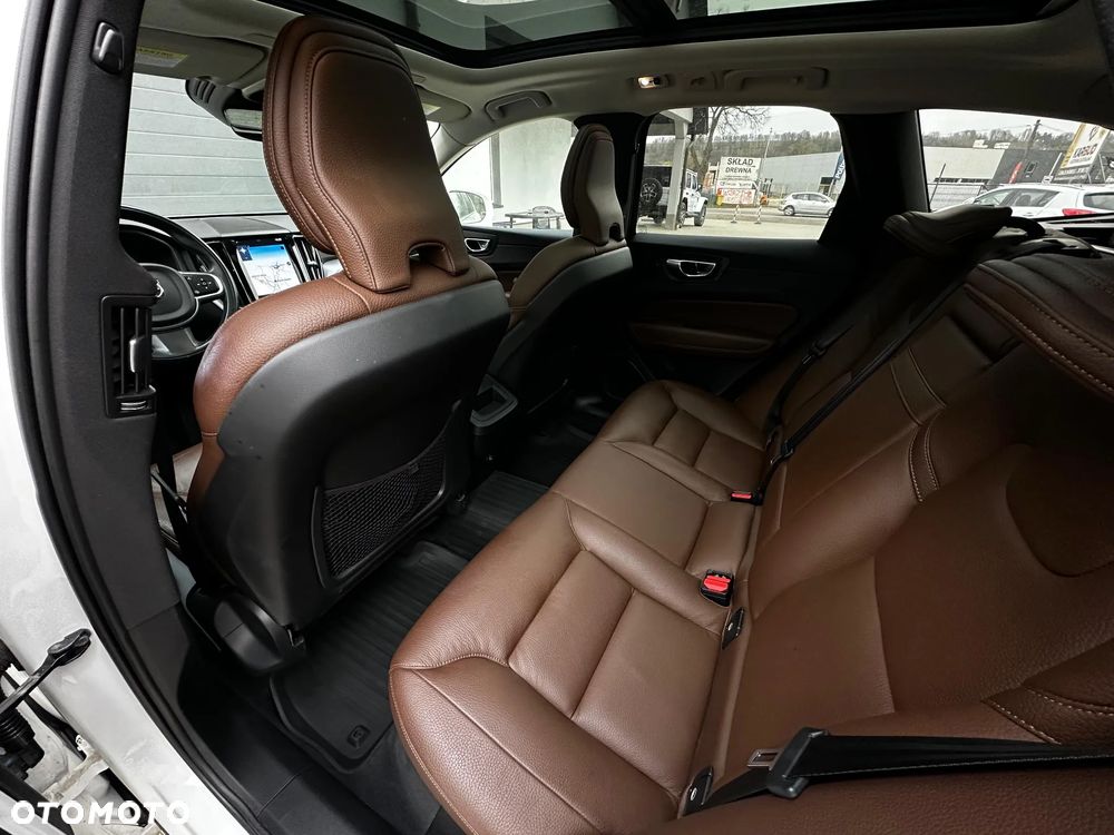 Volvo XC 60 T5 AWD Geartronic Momentum Pro - 13