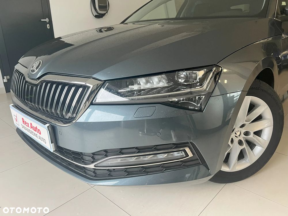 Skoda Superb 2.0 TDI SCR Style DSG - 3