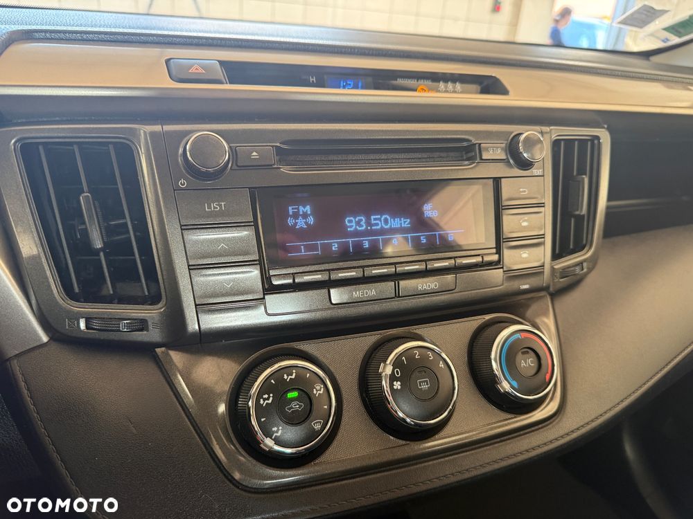 Toyota RAV4 2.0 D-4D Premium 4x2 - 19