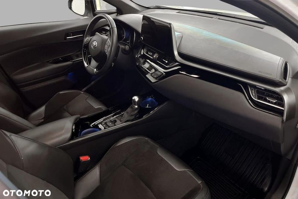 Toyota C-HR Lounge - 16