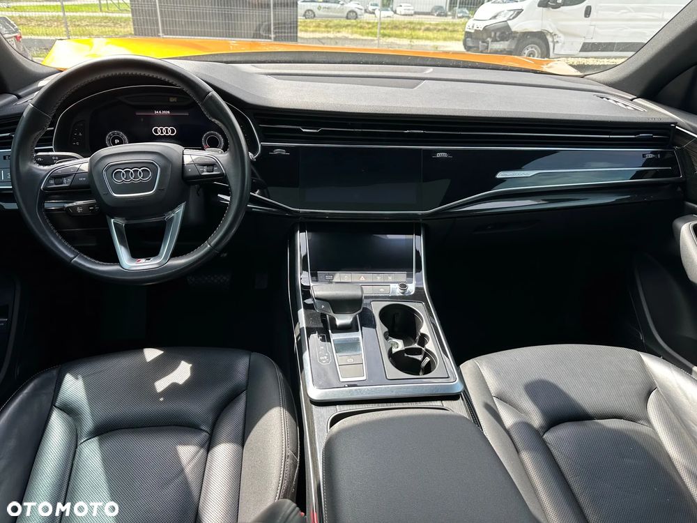 Audi Q8 55 TFSI mHEV Quattro Tiptronic - 11