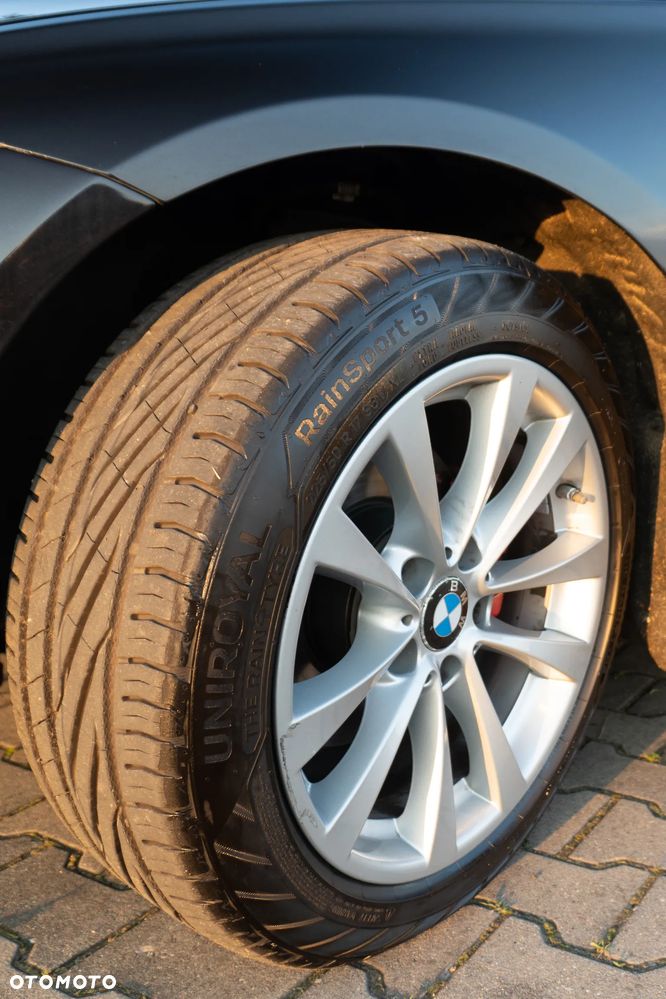 BMW Seria 3 318d Luxury Line - 23