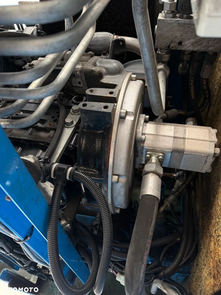 KLAAS 21/31TSP Dźwig Dekarski żuraw zwyżka podnośnik 31m. udźwig 1800kg max. Silnik Yanmar 3cyl. Dźwig Sterowany całkowicie zdalnie z pilota. Do 3,5 tony Transportowanie samochodem osobowym! Podwieszana oś Hydr. Własny Napęd Hydr. na 2 koła w terenie. Maszyna jak Nowa 2,5 tyś mtg. 2013r. Po serwisach Dekra BMWT. Sprowadzona z Norwegii. Nie różni się od nowej z salonu. Pełna Hydraulika w maszynie. Najbogatsza wersja. OKAZJA 230volt. Zero zużycia! - 17