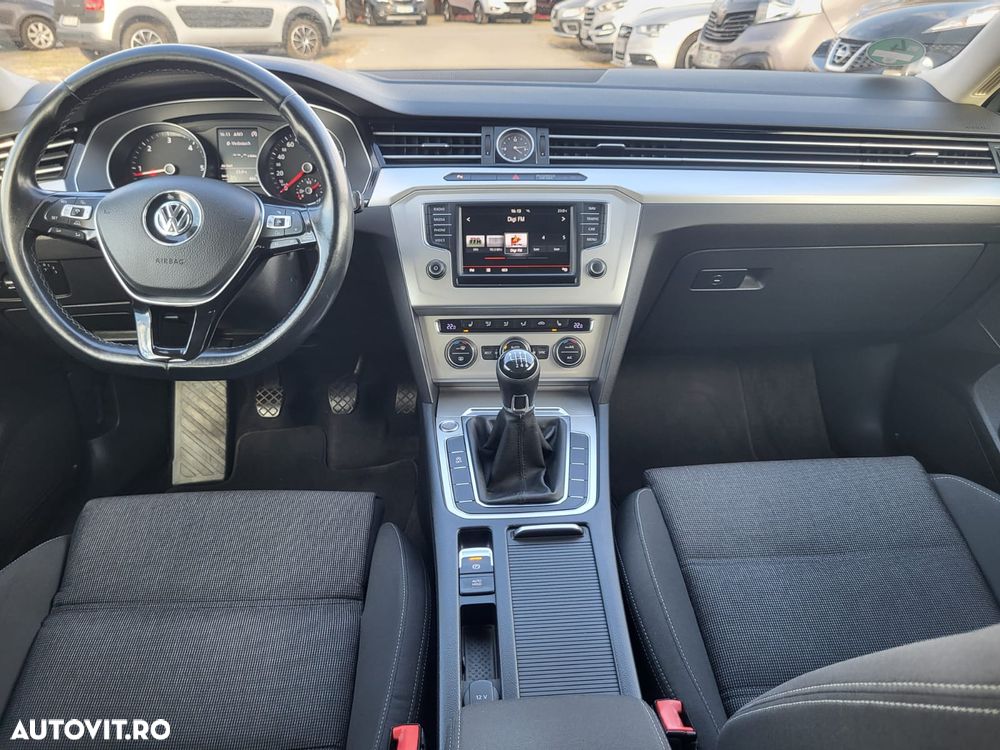 Volkswagen Passat - 7