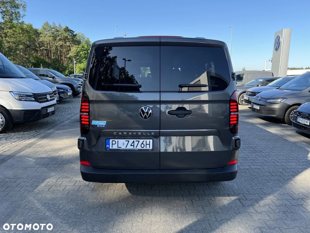 Volkswagen Caravelle - 7