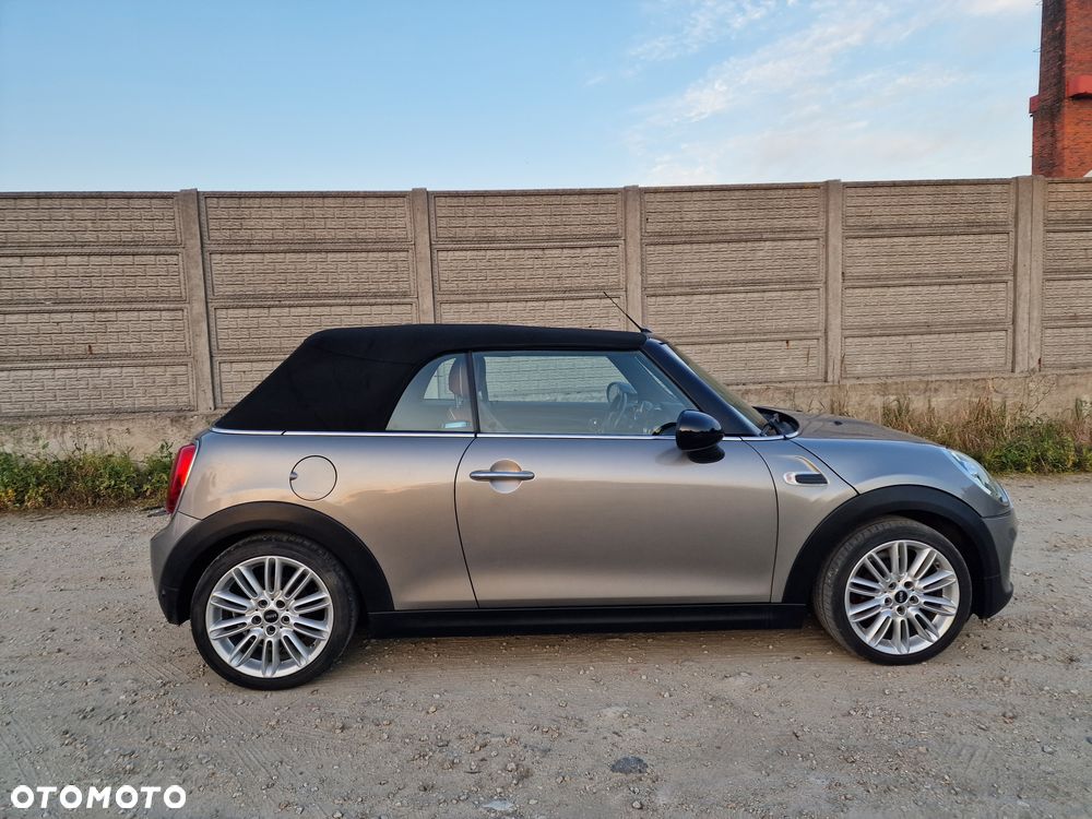 MINI Cooper D Cabrio - 34