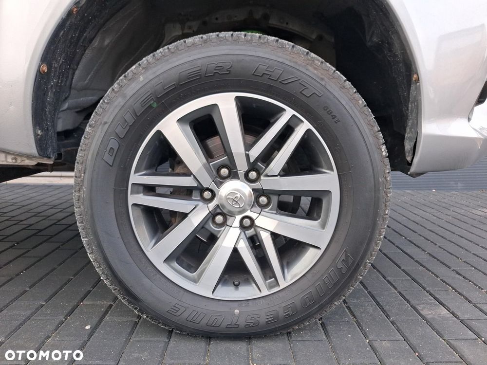 Toyota Hilux 2.4 D-4D Double Cab SR5 4x4 - 20