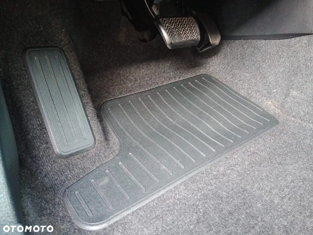 Toyota RAV4 2.0 Premium MS - 21