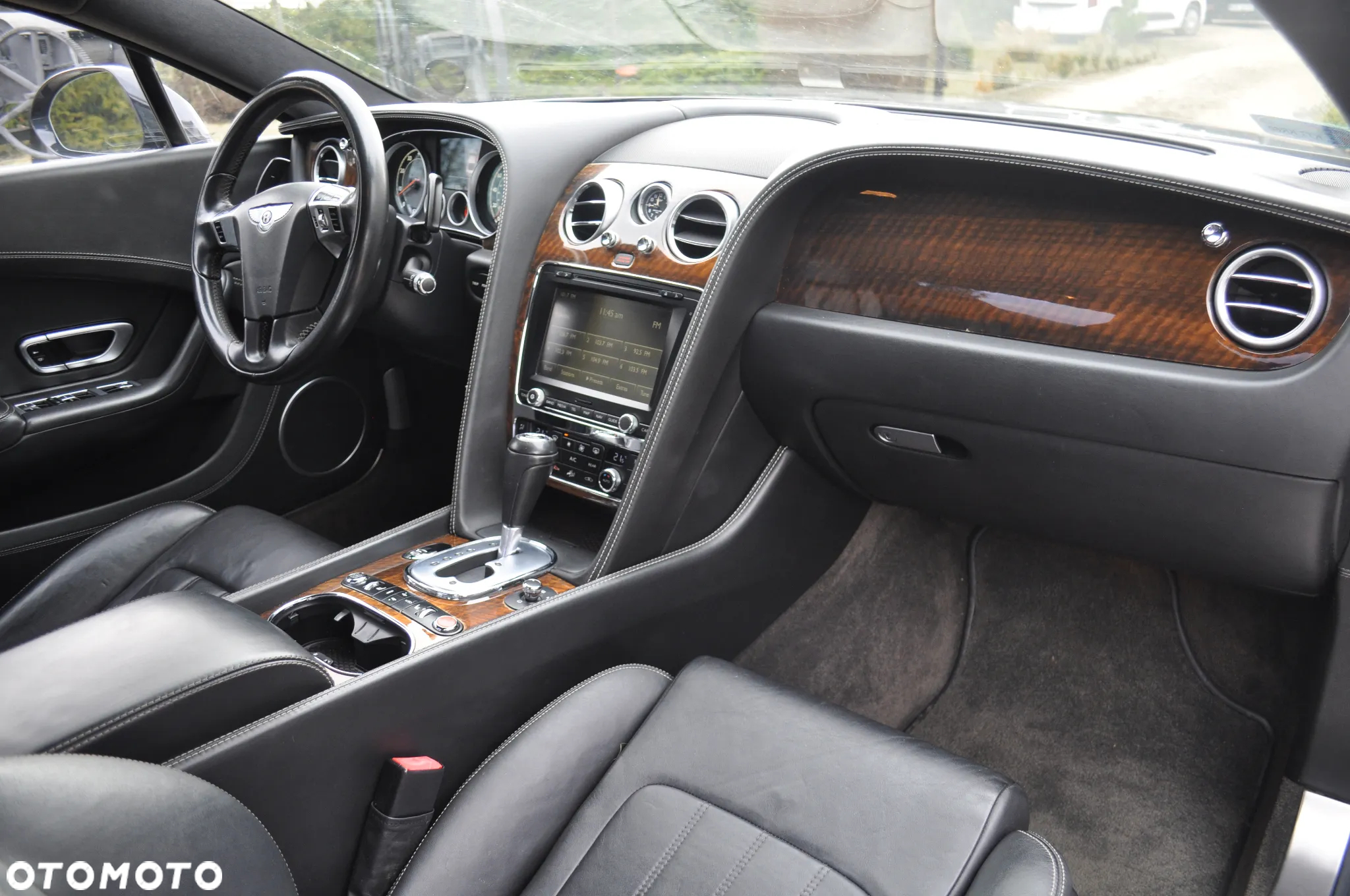 Bentley Continental GT V8 Convertible - 15