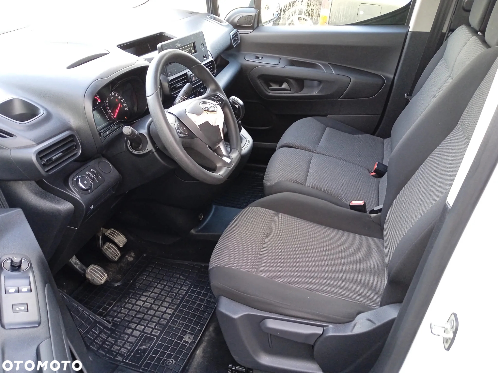 Opel Combo - 8