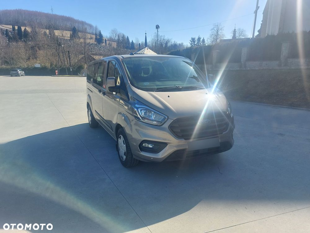 Ford Tourneo Custom 2022 photo 2