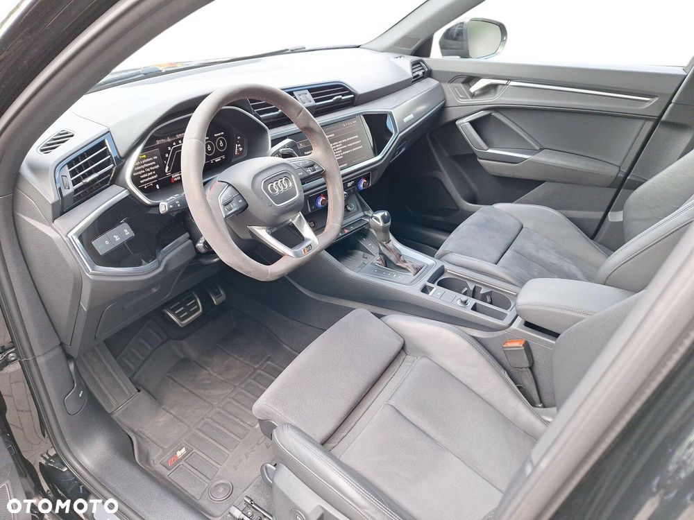 Audi RS Q3 Sportback - 12