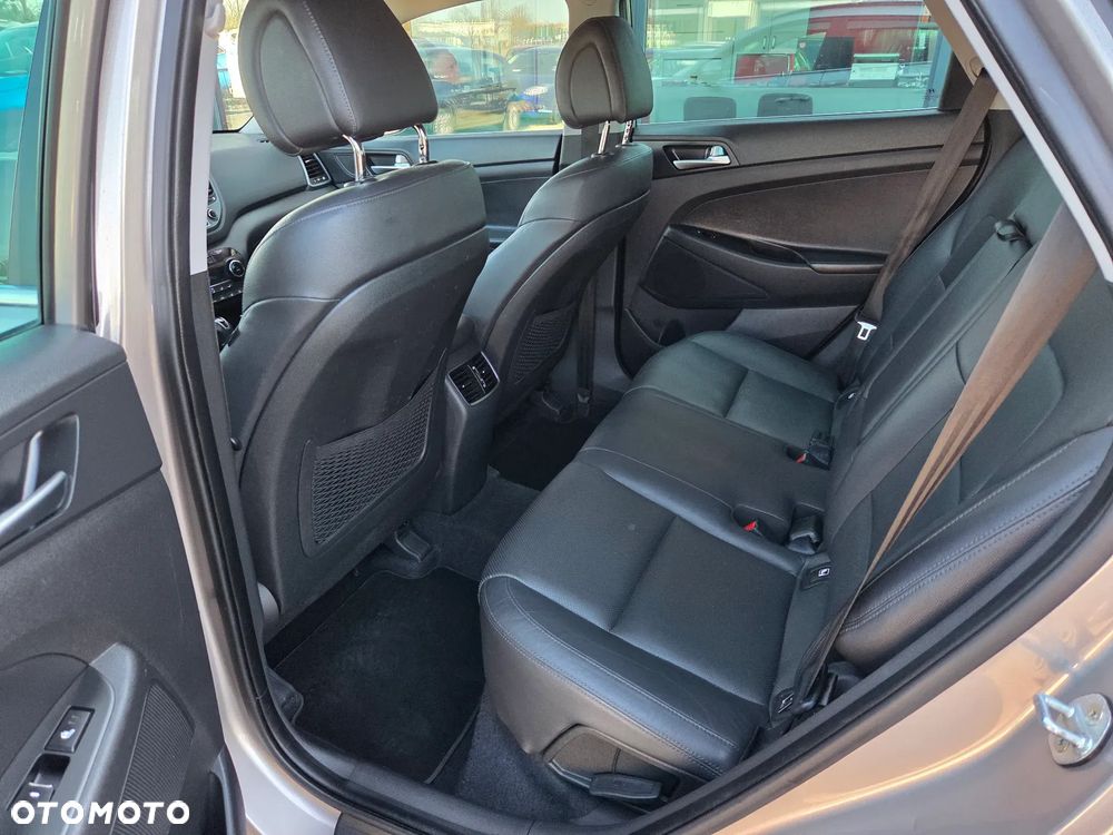 Hyundai Tucson blue 1.7 CRDi 2WD DCT Premium - 20