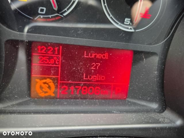 Alfa Romeo Giulietta 2012 photo 3