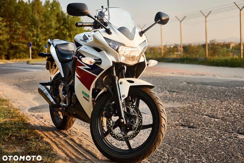 Honda CBR - 1
