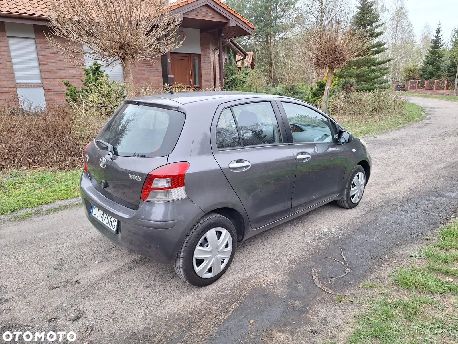 Toyota Yaris 1.33 Terra - 4