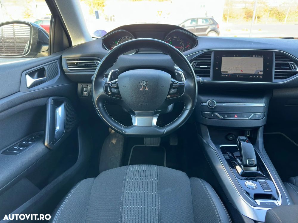 Peugeot 308 PureTech 130 GPF EAT8 Stop & Start Allure - 5