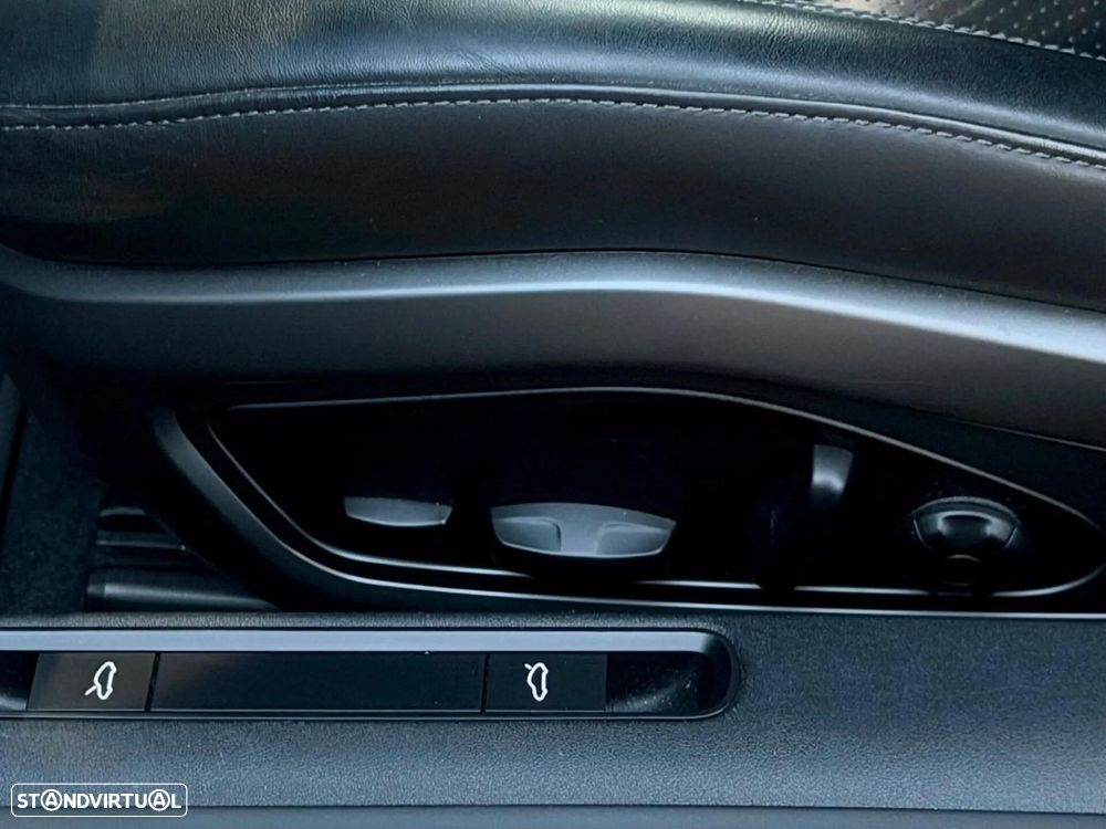 Porsche 911 (992) Carrera 4 PDK - 25