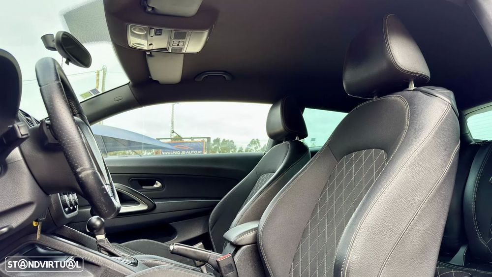 VW Scirocco 2.0 TDI Sport DSG - 24