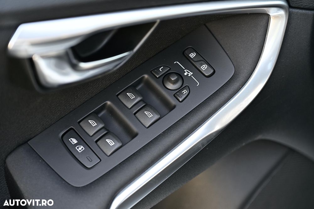 Volvo V40 D3 Geartronic - 30