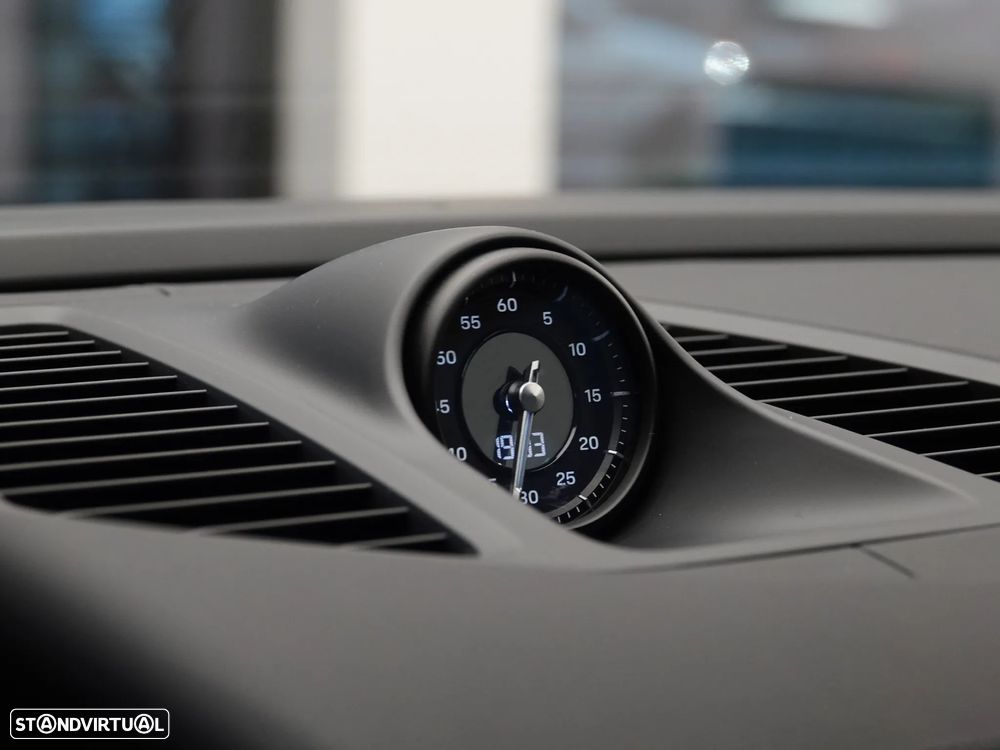 Porsche Macan Electric 4S - 34
