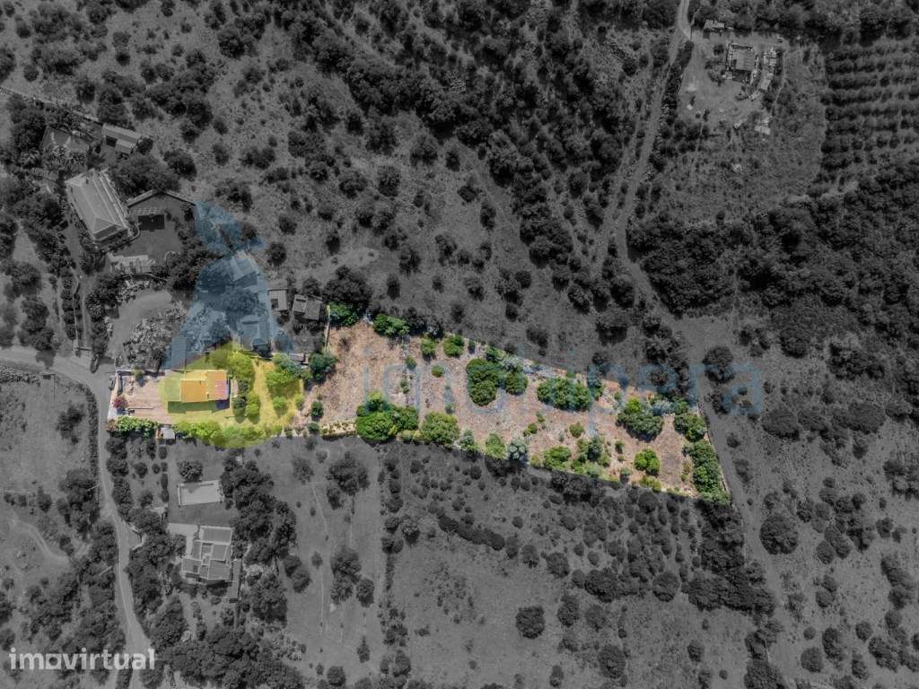 Moradia geminada tipo T2 com terreno 4950m2 - Grande imagem: 2/25