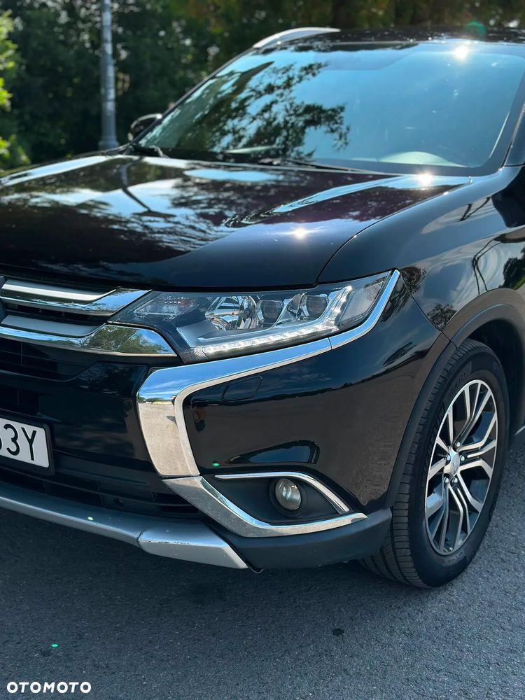 Mitsubishi Outlander 2.2 DID Instyle Navi 4WD - 21