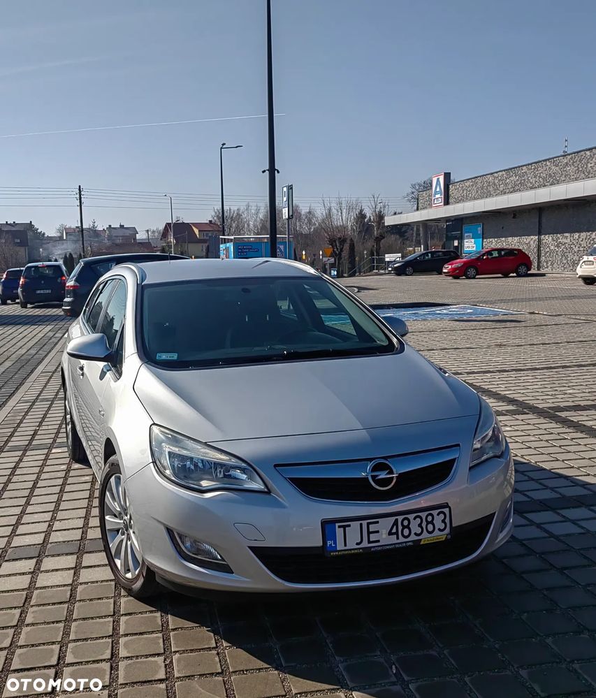 Opel Astra 1.7 CDTI Cosmo - 3