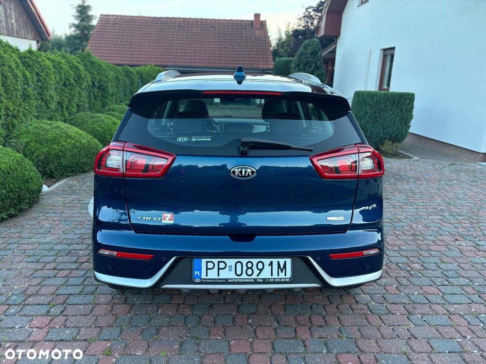 Kia Niro 1.6 GDI Hybrid L - 6