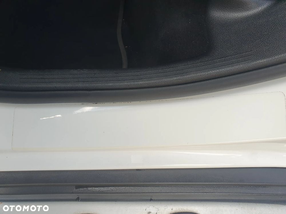 Mercedes-Benz GLC 250 Coupe 4Matic 9G-TRONIC - 16