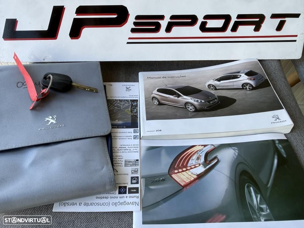 Peugeot 208 1.4 HDi SE Style - 23