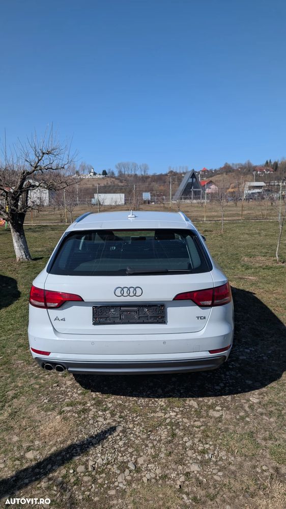 Audi A4 Avant 2.0 TDI ultra S tronic - 16