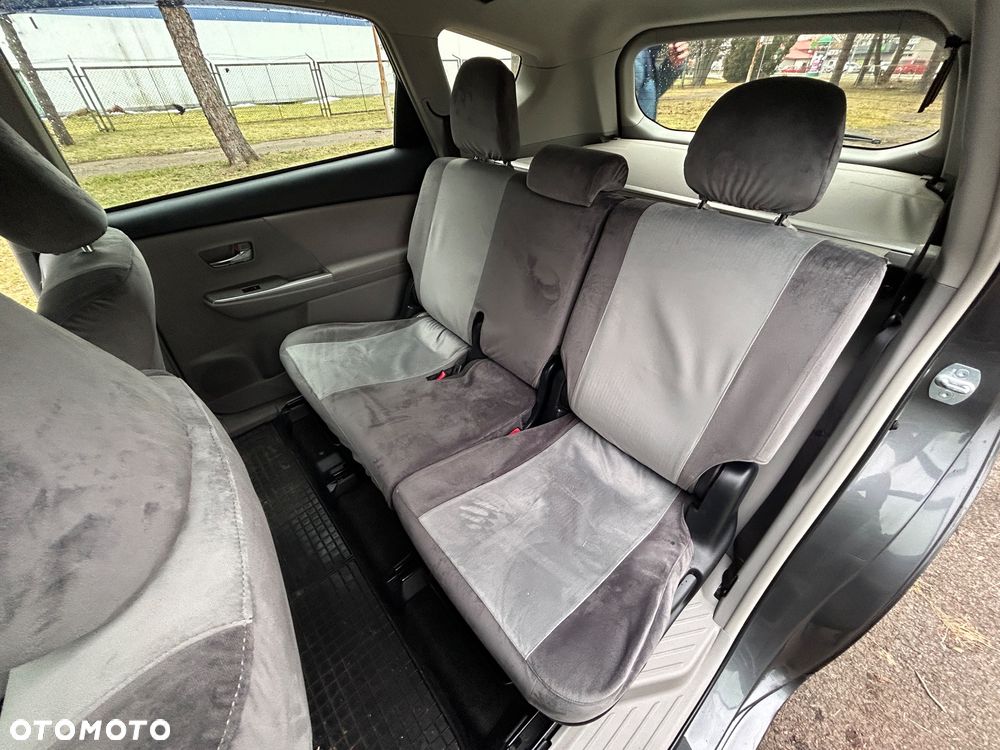 Toyota Prius+ (Hybrid) Comfort - 15