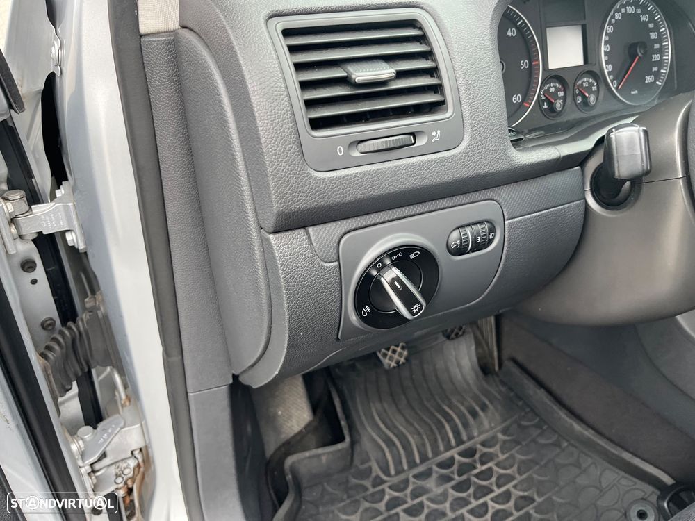 VW Golf 1.9 TDi Confortline - 27