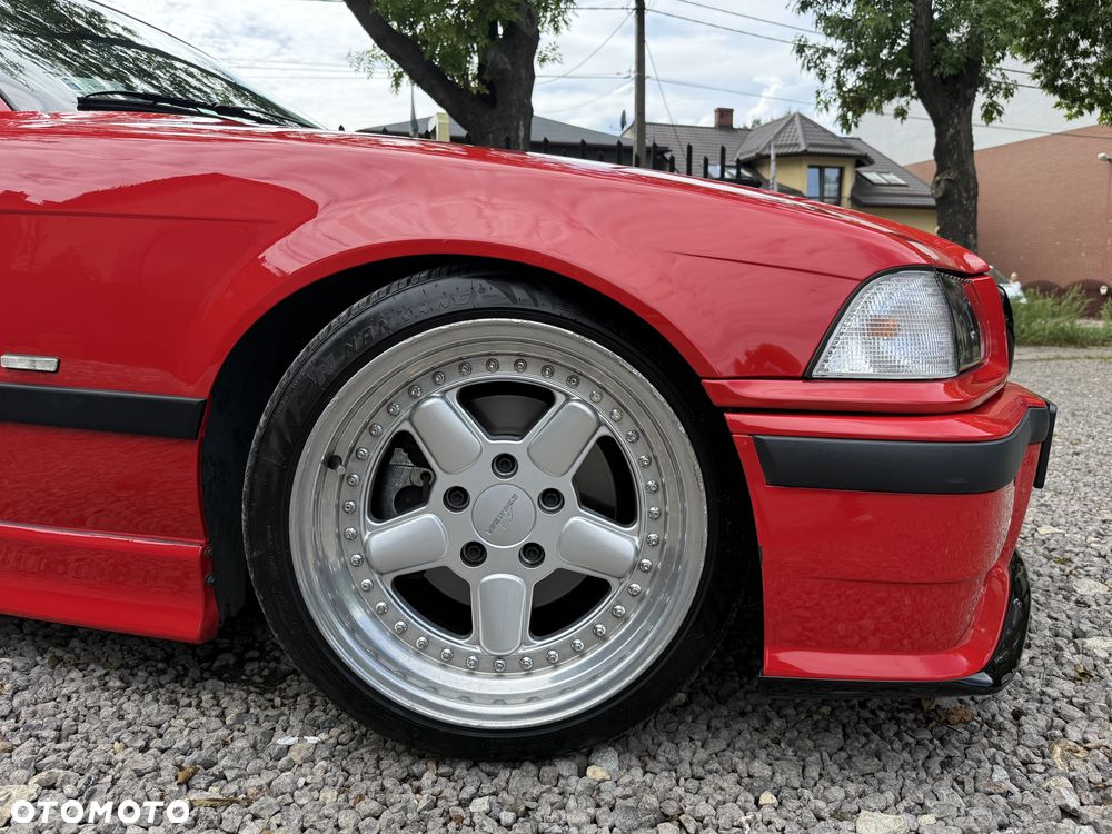 BMW Seria 3 320i - 9