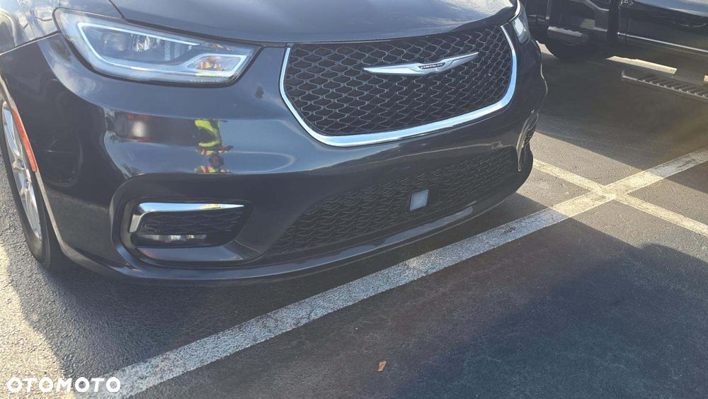 Chrysler Pacifica - 7