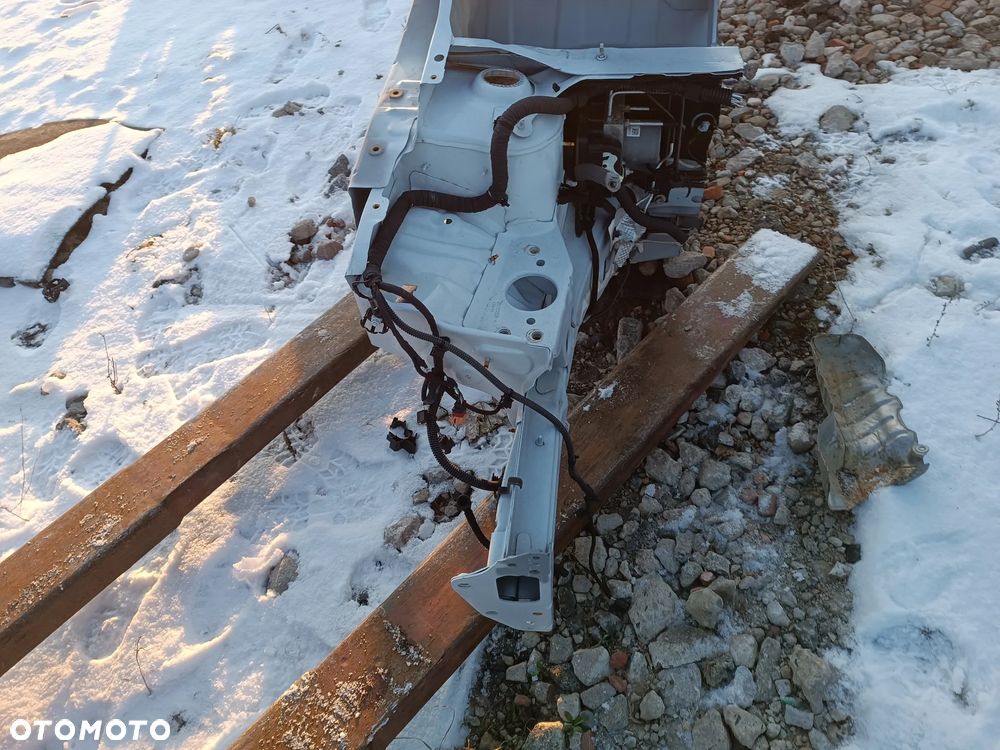 PODŁUŻNICA PRAWA ĆWIARTKA PRZÓD RENAULT CLIO V - 4