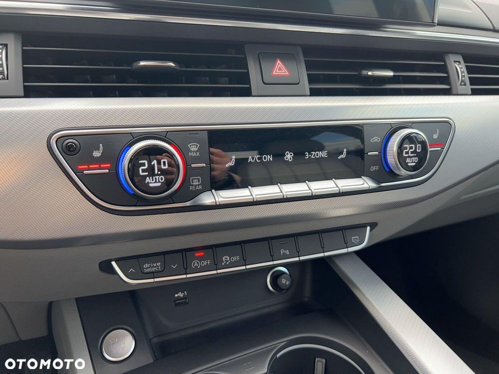 Audi A4 Limousine - 23