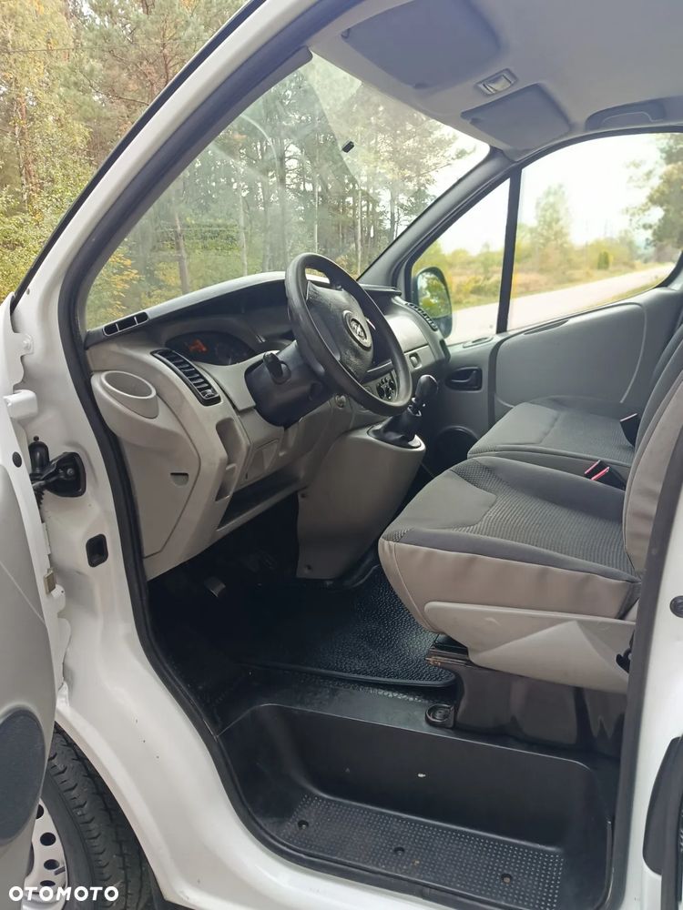 Opel Vivaro - 12