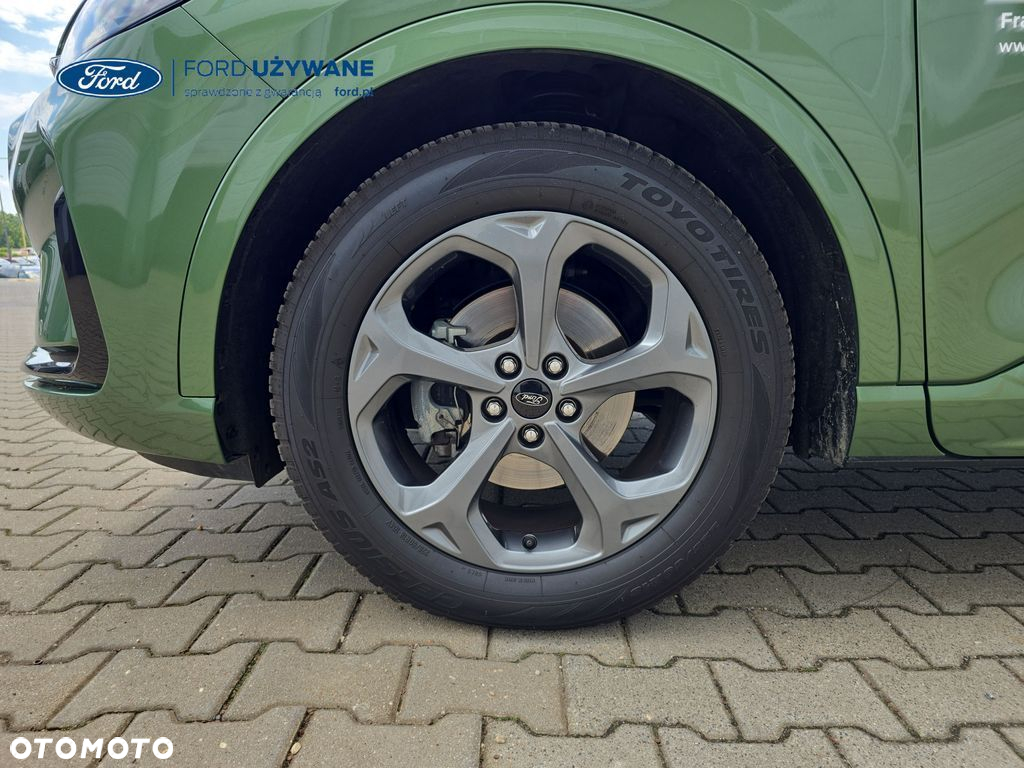 Ford Kuga - 28